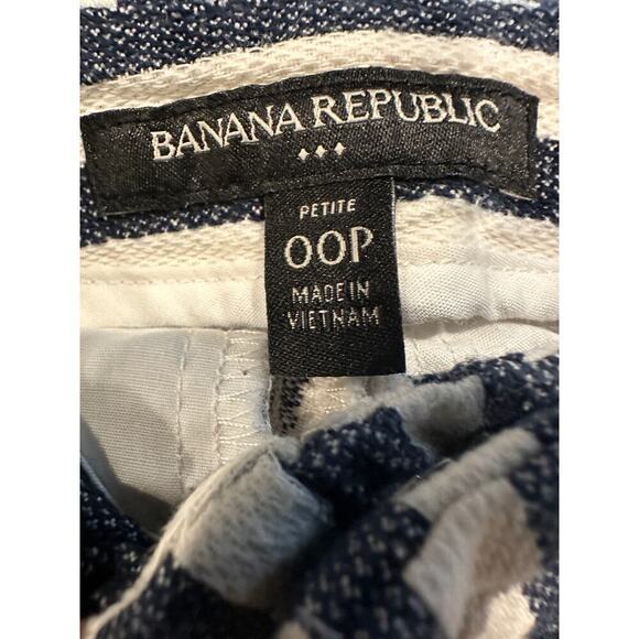 Banana Republic Size 00 Petite Mid Rise Chino Shorts Beach Striped Black White - Picture 6 of 13